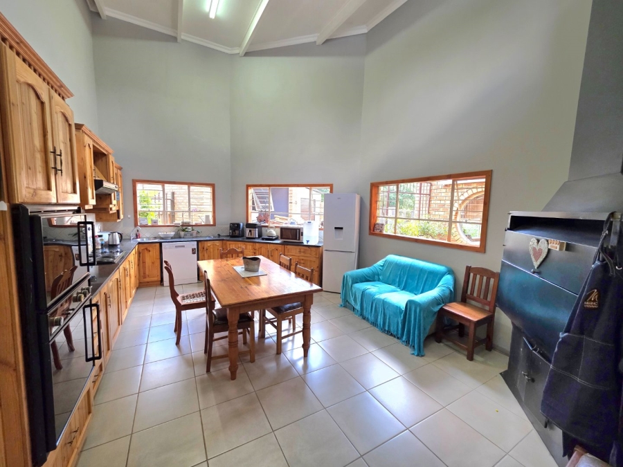 5 Bedroom Property for Sale in Panorama Free State